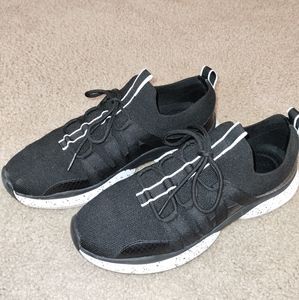 Nurture walking sneakers